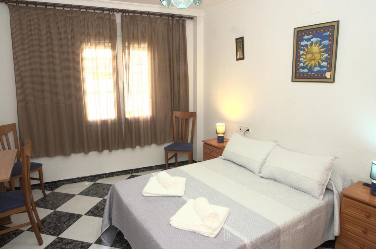 Habitacion En El Corazon Del Centro De 马拉加 外观 照片